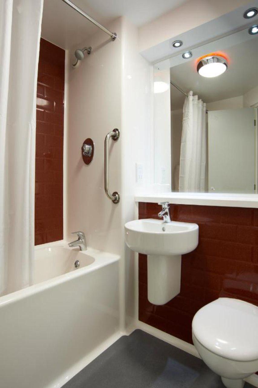 Travelodge Darlington Eksteriør billede